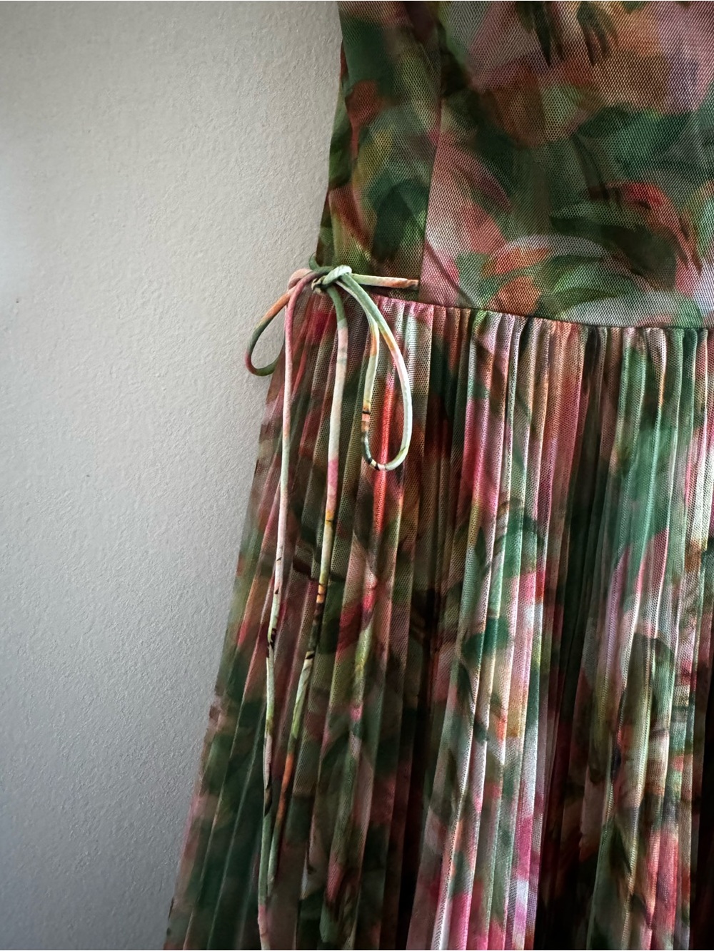 NWT Hutch Costella Floral Mesh Tulle Strapless Pleated Gown size 16W - Picture 8 of 12